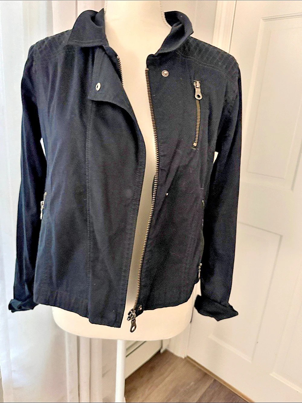 Athleta Utility Jacket in Black Size Small Like New